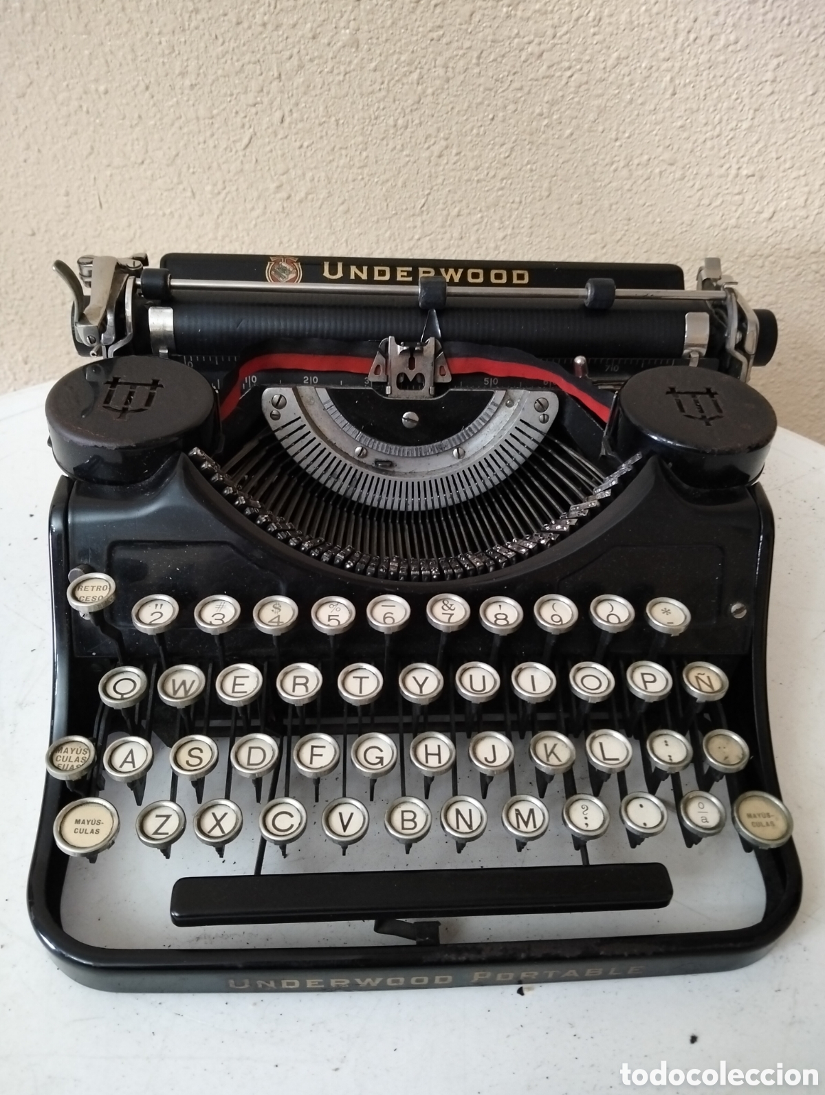 Antig&uuml;edades: Maquina de escribir Underwood portable - Foto 1
