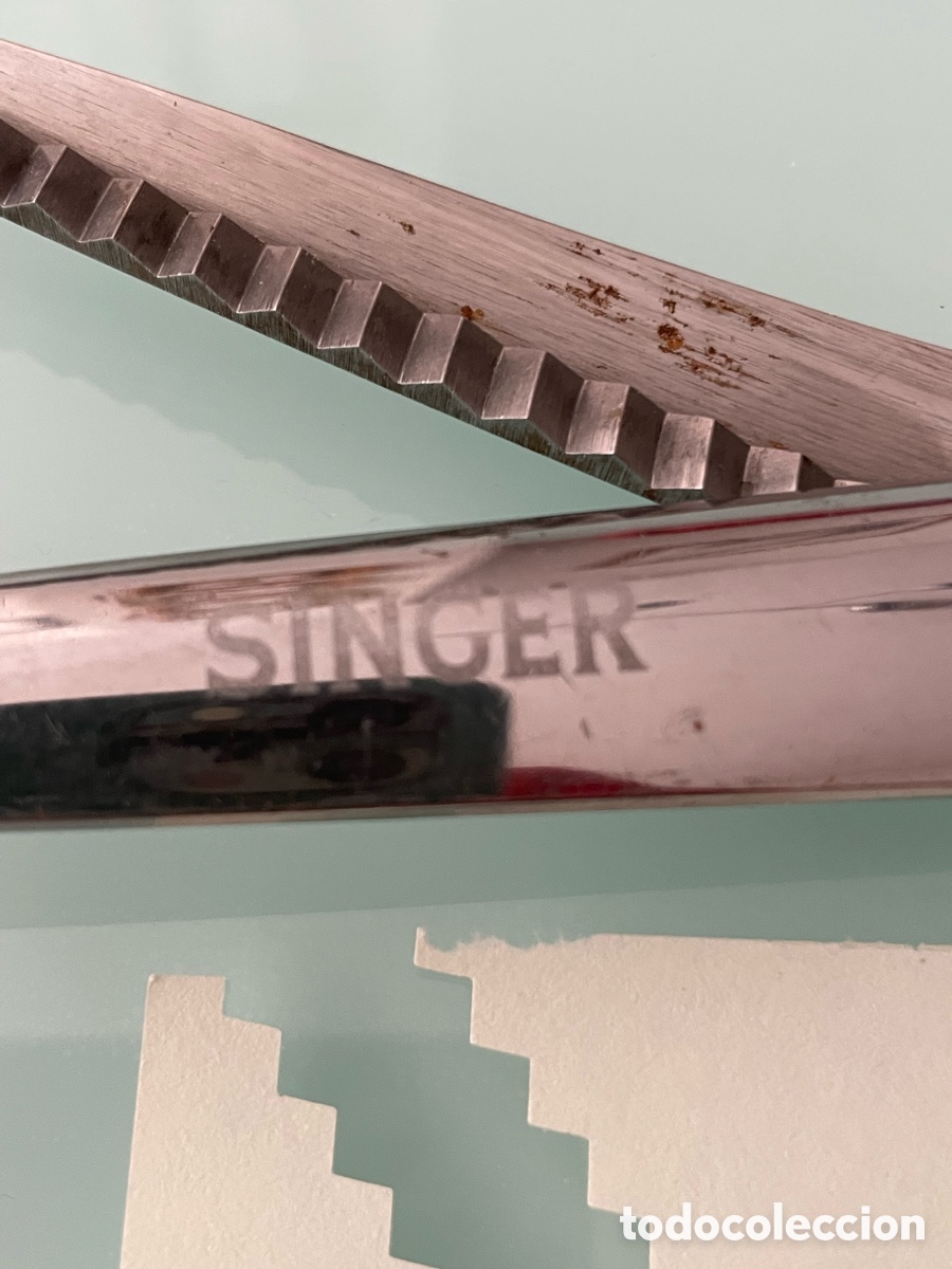 Antig&uuml;edades: Tijeras dentadas Singer - Foto 2
