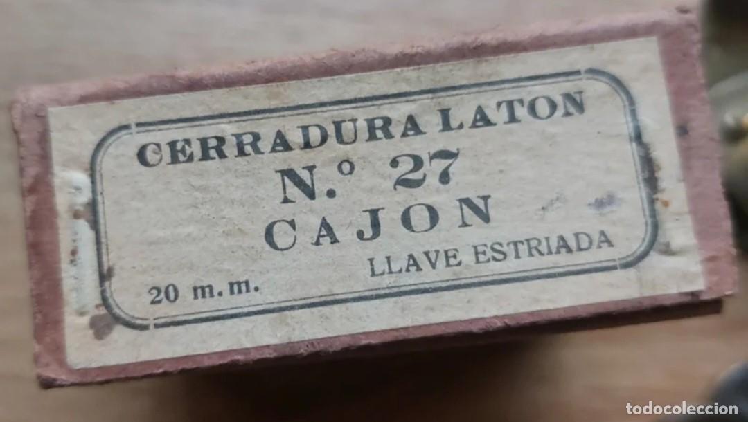 Antig&uuml;edades: Cerradura para muebles - Foto 6