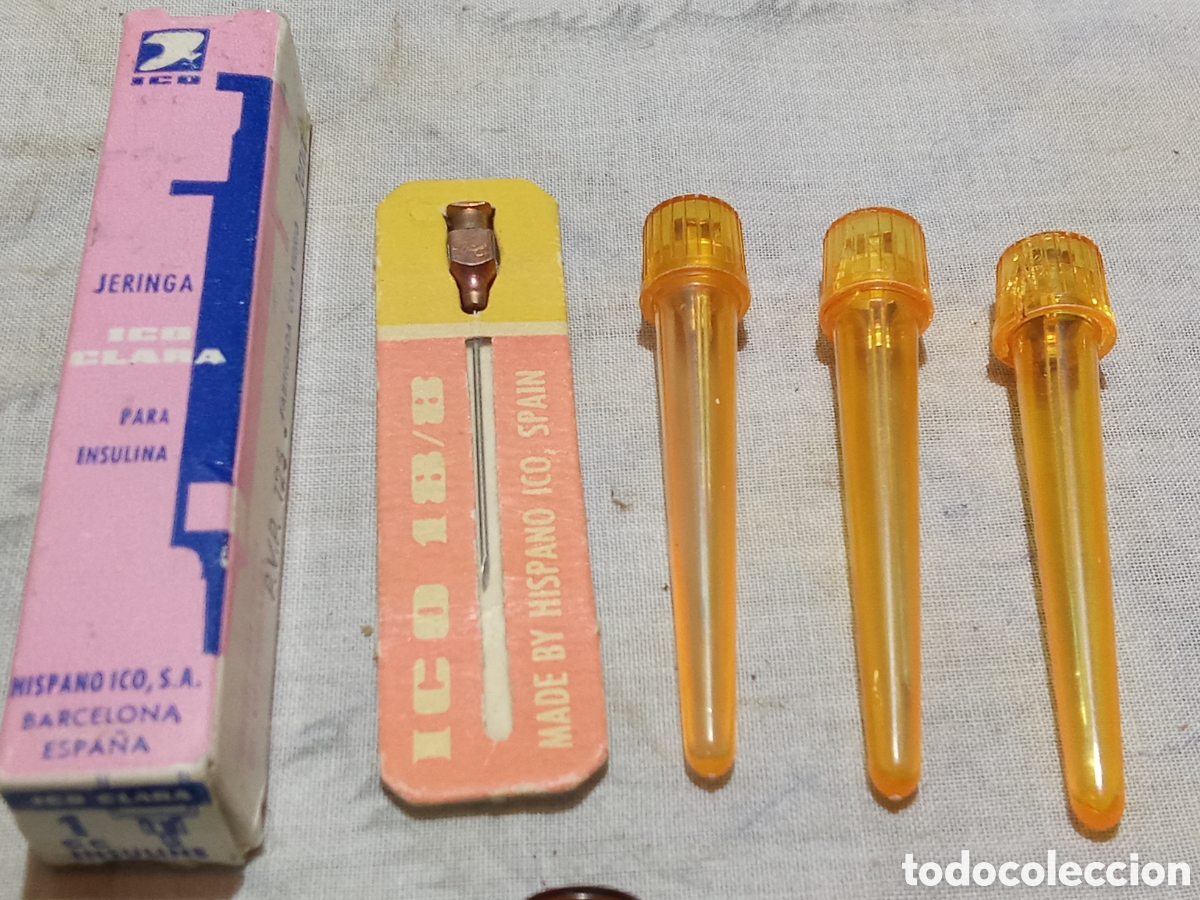Antig&uuml;edades: LOTE VARIADO DE JERINGAS M&Eacute;DICAS CON AGUJAS - Foto 2