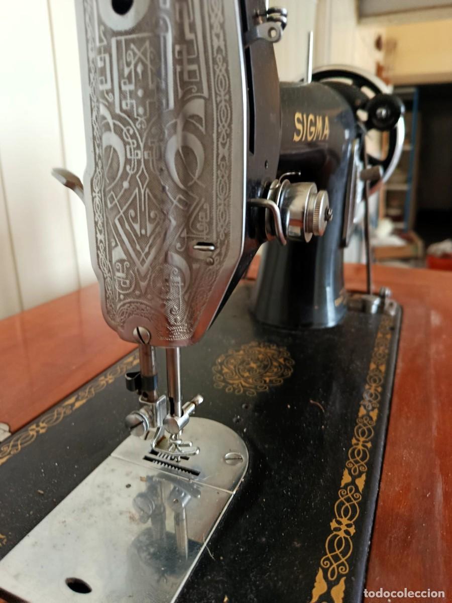Antig&uuml;edades: MAQUINA DE COSER SIGMA CON MESA ORIGINAL. - Foto 3