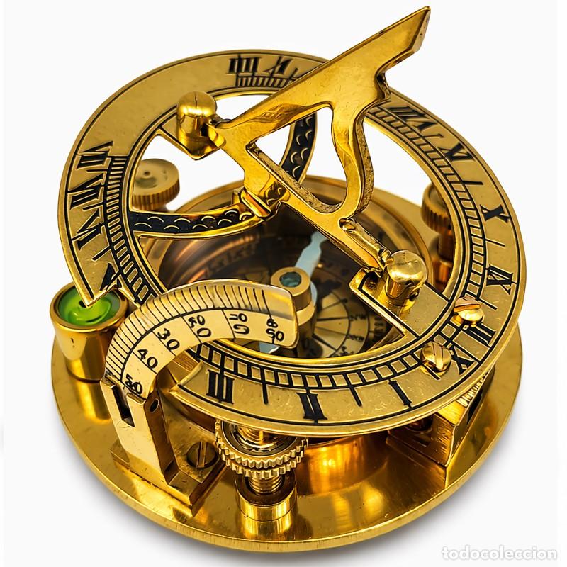Antig&uuml;edades: Reloj de sol con brujula - Foto 1