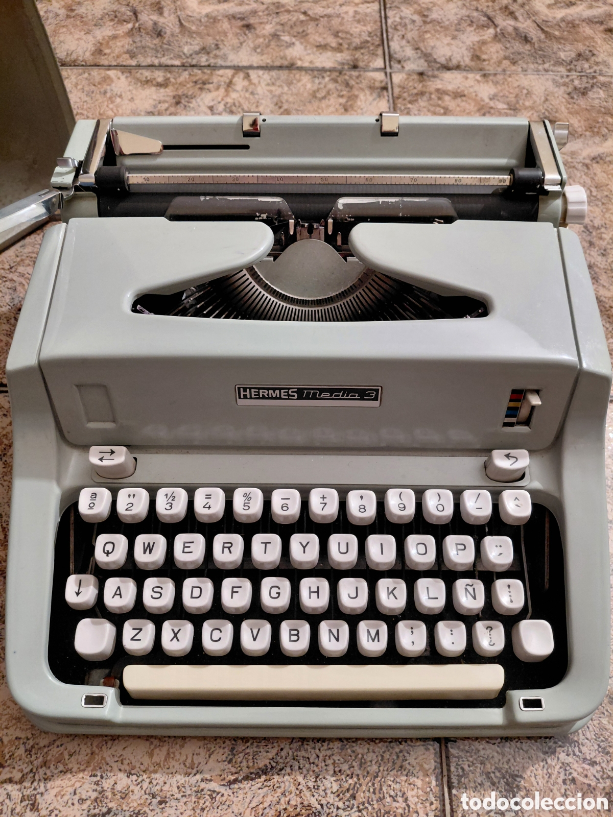 Antig&uuml;edades: M&aacute;quina de escribir Hermes Media 3 - Foto 1