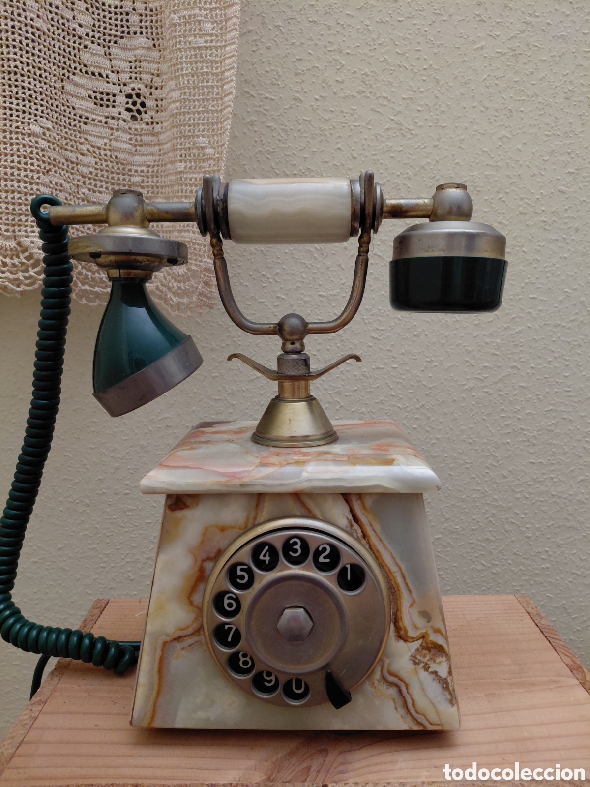 Tel&eacute;fonos: Tel&eacute;fono antiguo de m&aacute;rmol - Foto 1