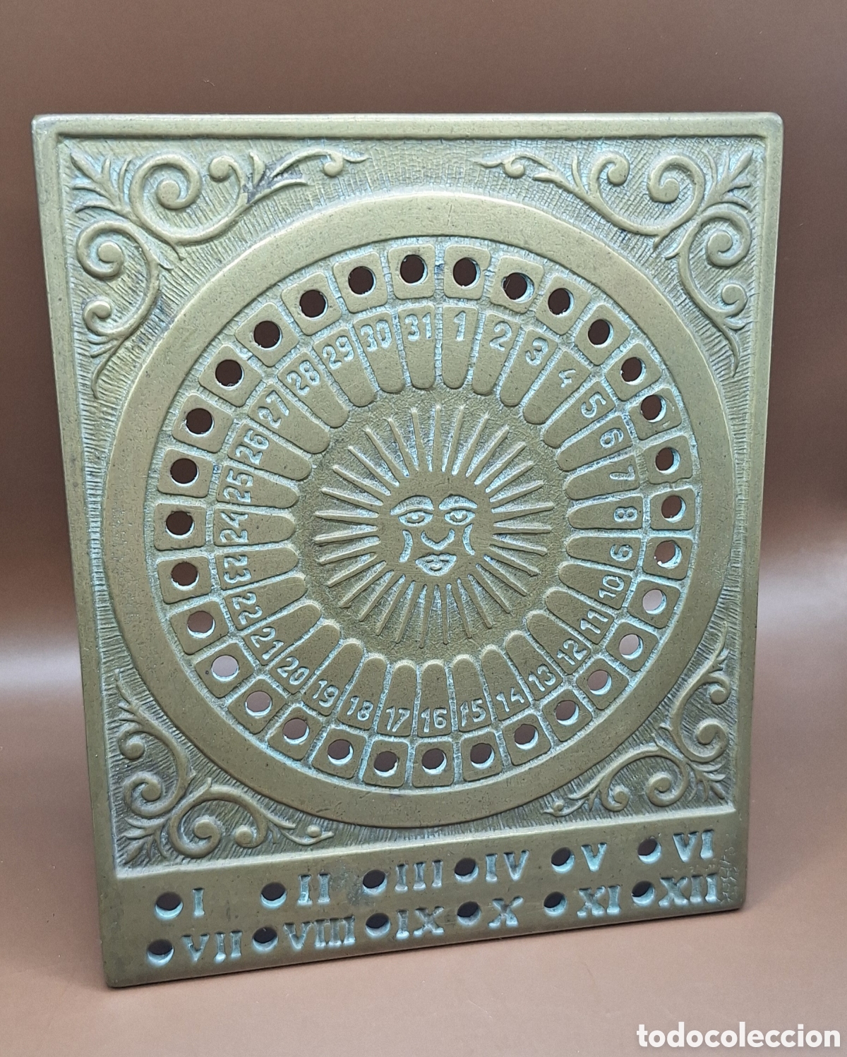 Antig&uuml;edades: Calendario Perpetuo de Bronce - Foto 4