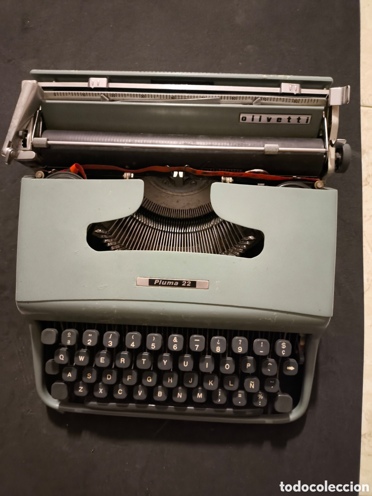 Antig&uuml;edades: Maquina escribir olivetti pluma 22 - Foto 1