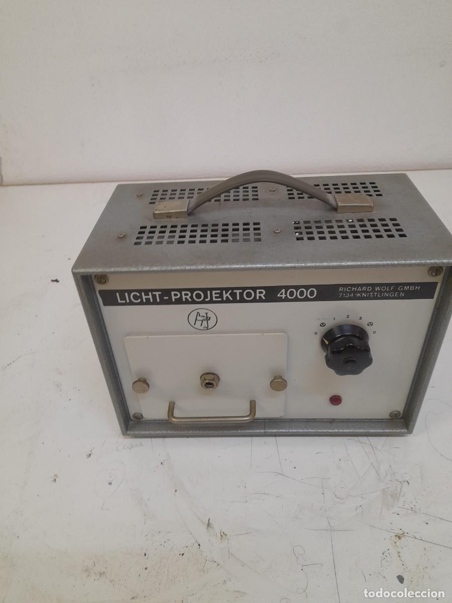 Antig&uuml;edades: PROYECTOR LICHT4000 A&Ntilde;OS 50 - Foto 1