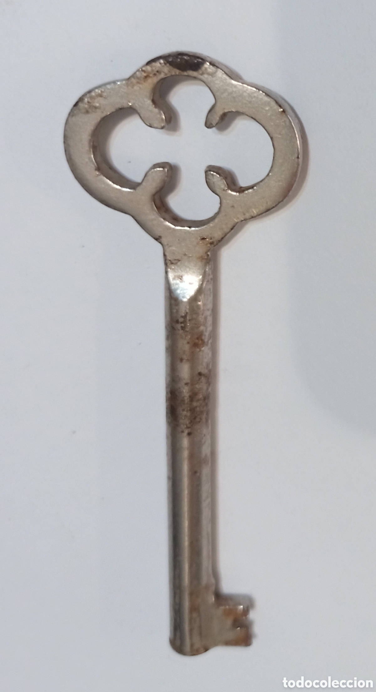 Antig&uuml;edades: LLAVE ANTIGUA FORMANDO EL HUECO DEL MANGO UNA CRUZ