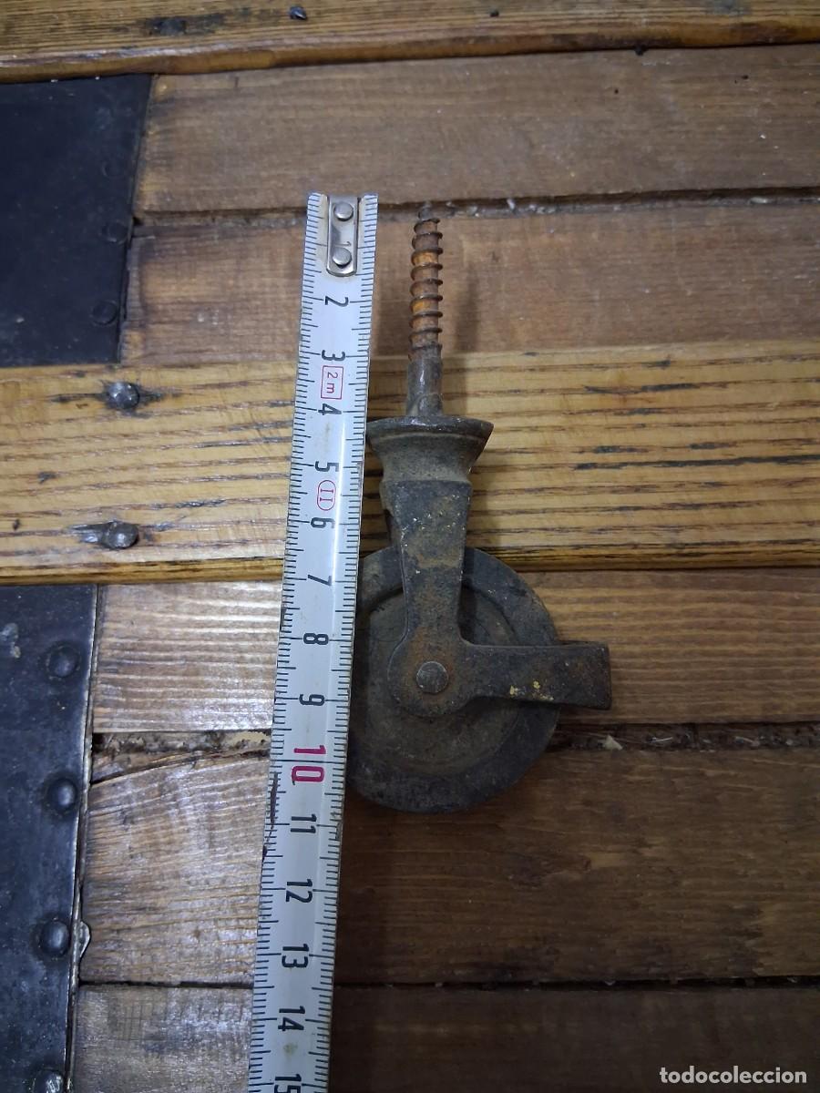 Antig&uuml;edades: Tornillo con polea del hierro fundido - Foto 2