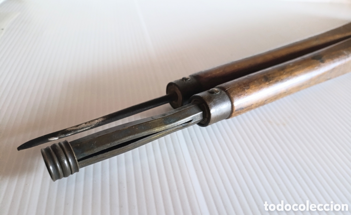 Antig&uuml;edades: Antiguo gran comp&aacute;s de madera 43 cm - Foto 4