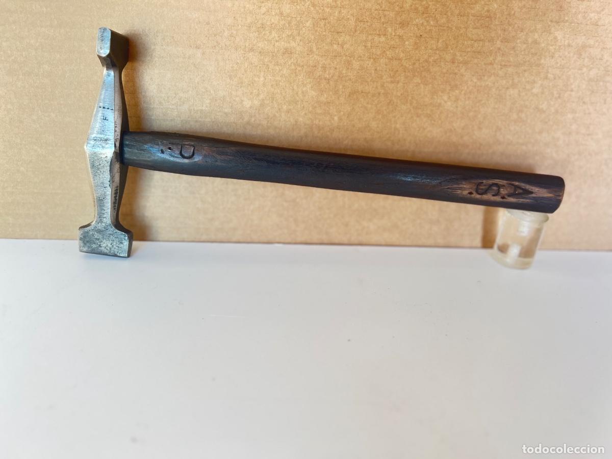 Antig&uuml;edades: Martillo de chapista 15 cm de hierro - Foto 1
