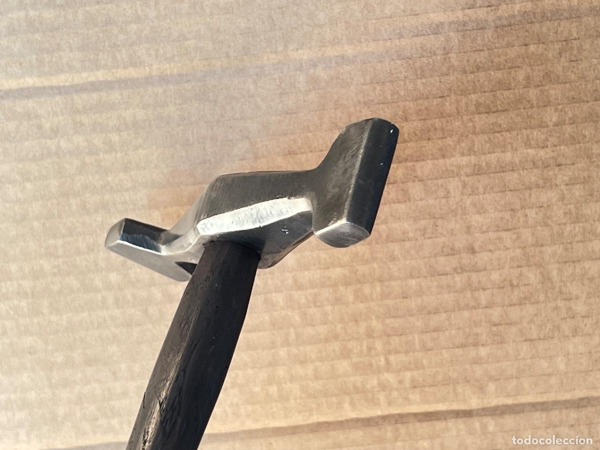 Antig&uuml;edades: Martillo de chapista 15 cm de hierro - Foto 9