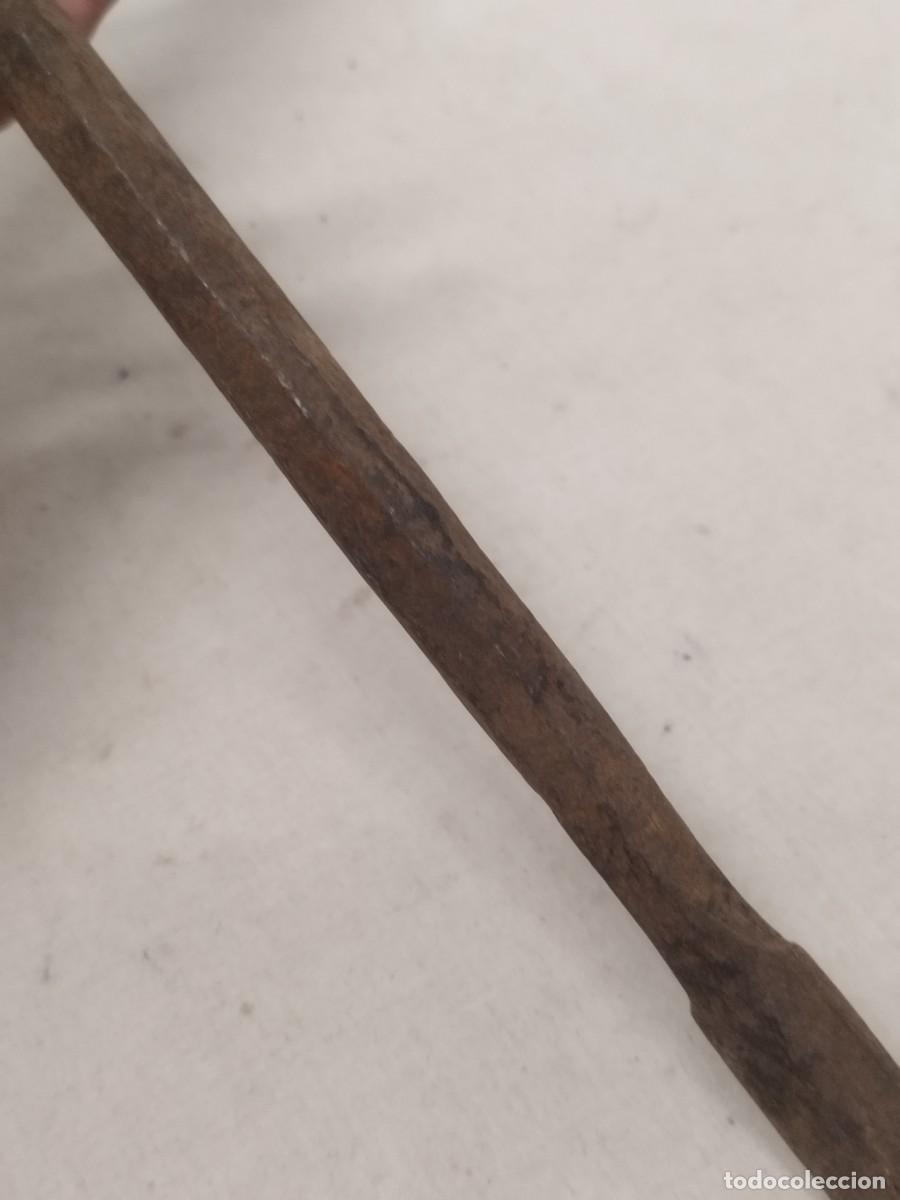 Antig&uuml;edades: Antigua gran barrena, herramienta de carpintero. - Foto 3