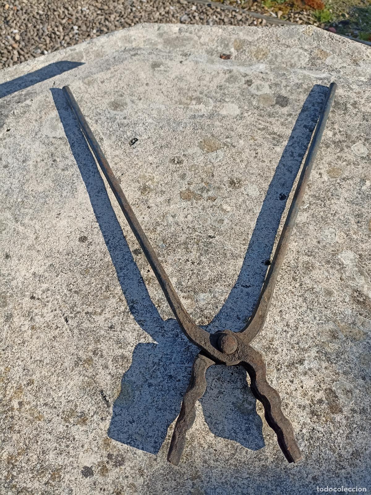 Antig&uuml;edades: Tenaza de herrero para la forja - Foto 4