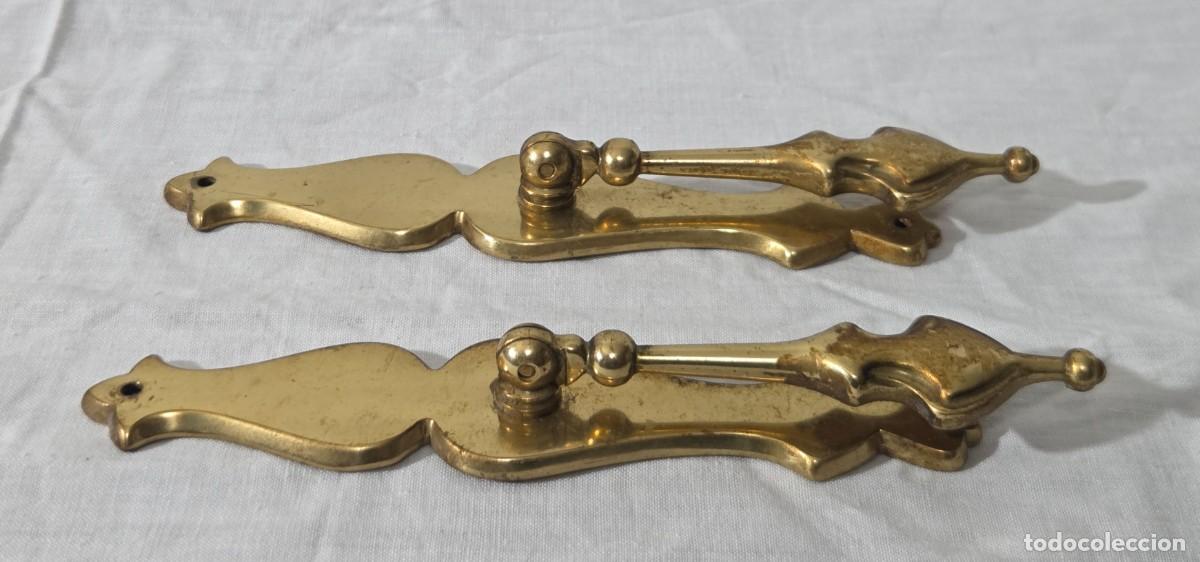 Antig&uuml;edades: Pareja de tiradores en bronce - Foto 7