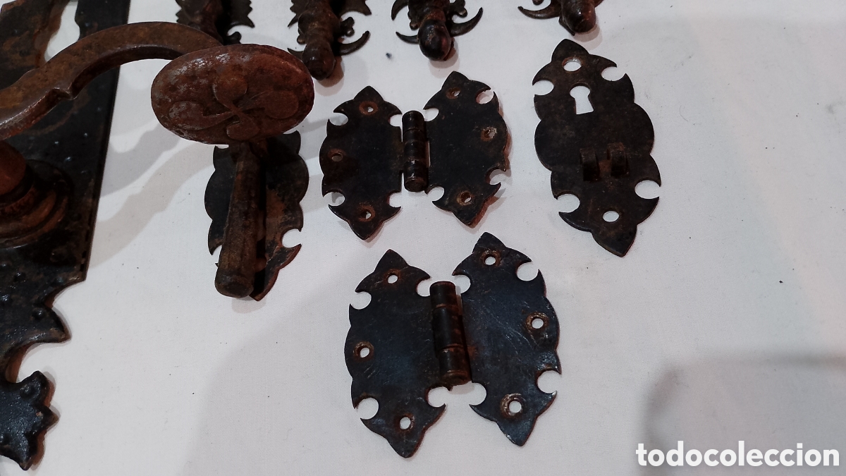 Antig&uuml;edades: Lote de herrajes antiguos de forja - Foto 4
