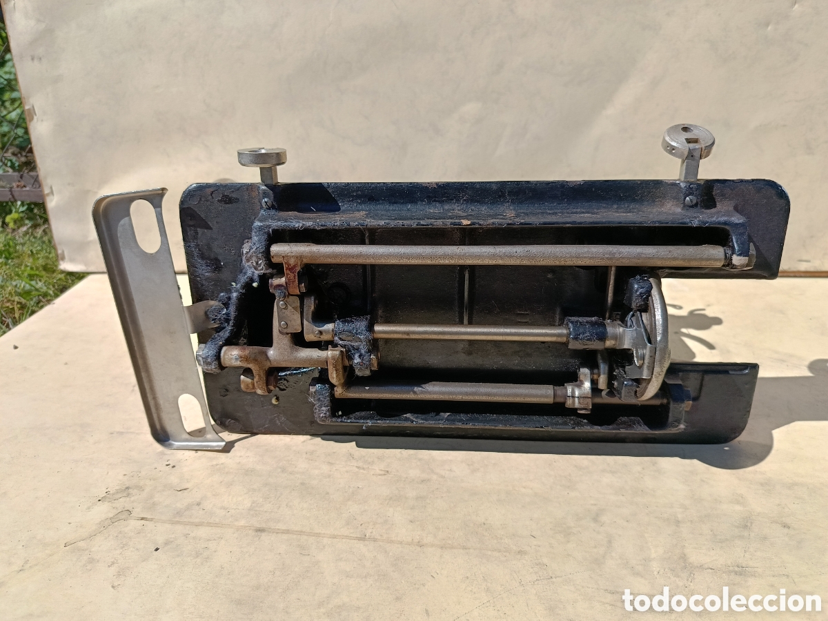 Antig&uuml;edades: ANTIGUA M&Aacute;QUINA DE COSER SINGER - Foto 4