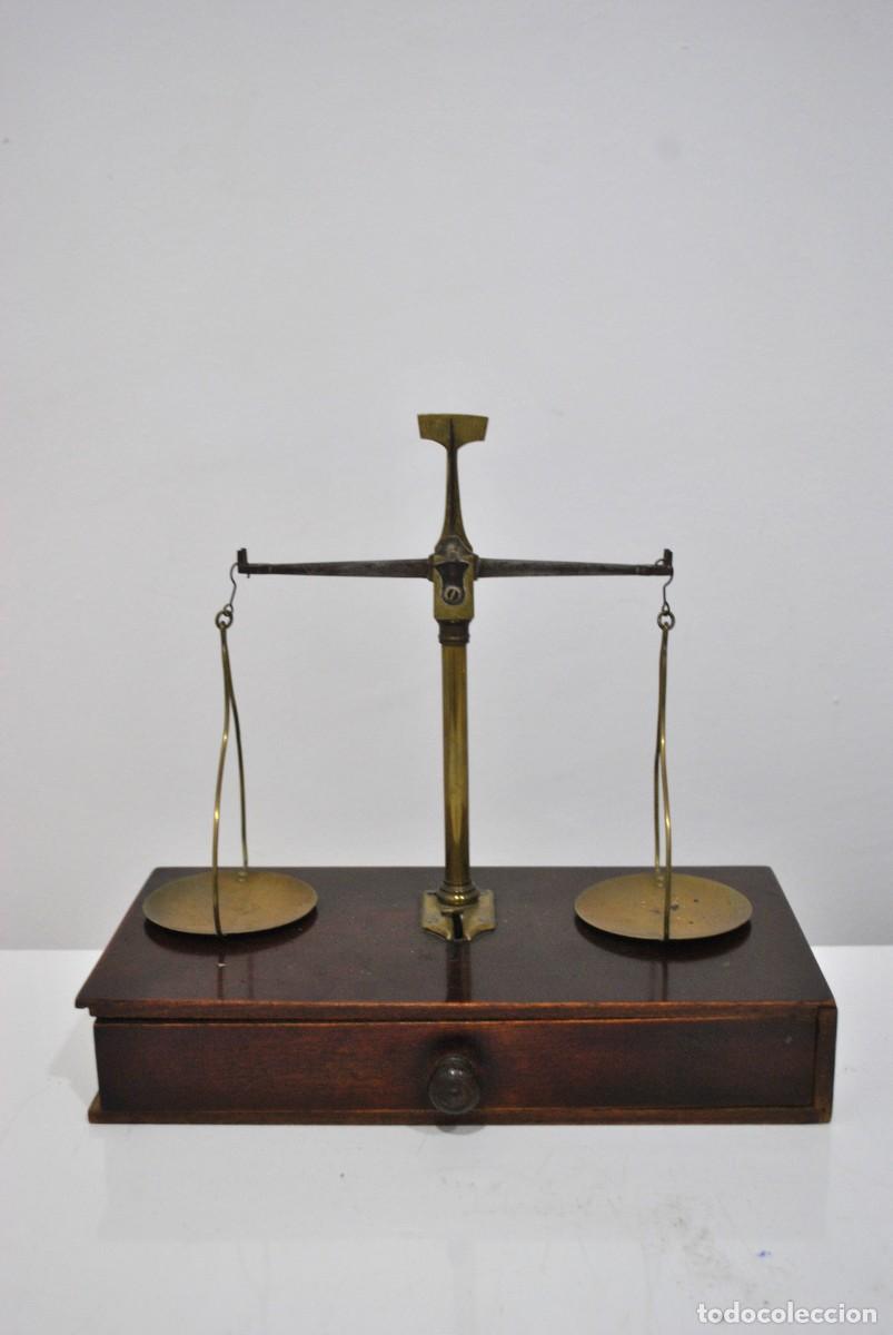 Antig&uuml;edades: BALANZA ANTIGUA DE PRECISI&Oacute;N - Foto 2