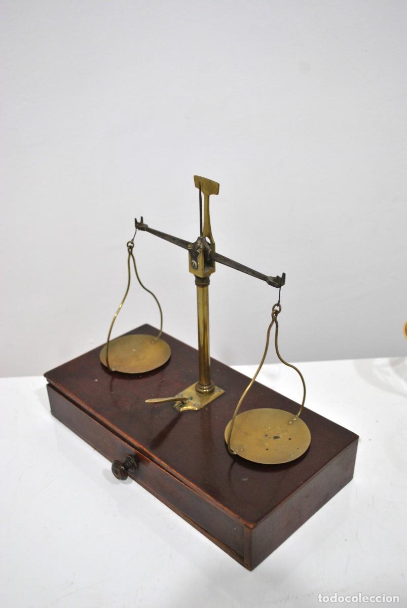 Antig&uuml;edades: BALANZA ANTIGUA DE PRECISI&Oacute;N - Foto 4