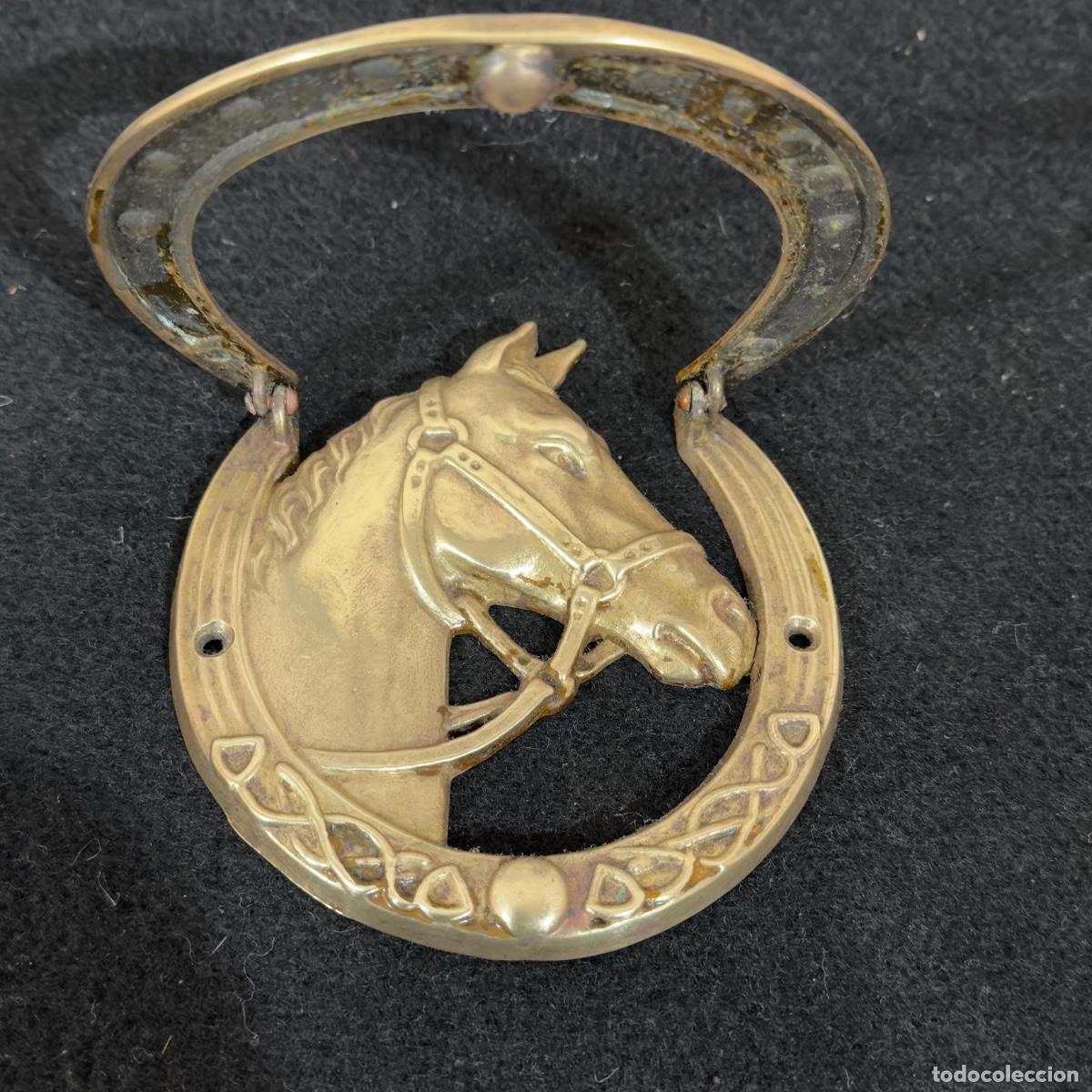 Antig&uuml;edades: Aldaba Vintage de Lat&oacute;n Macizo con Forma de Caballo - Foto 3