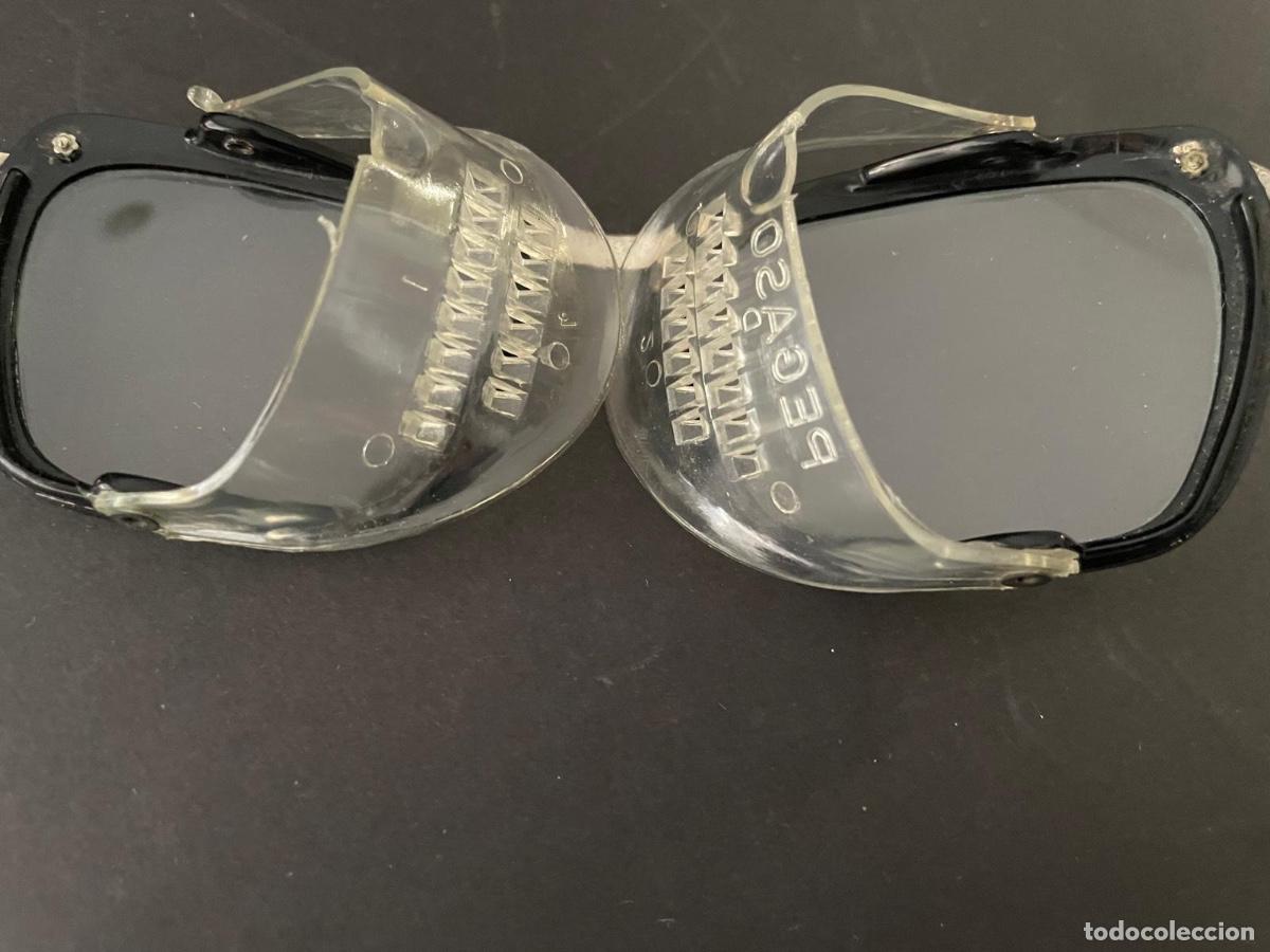 Antig&uuml;edades: GAFAS DE TRABAJO MARCA PEGASO - Foto 2