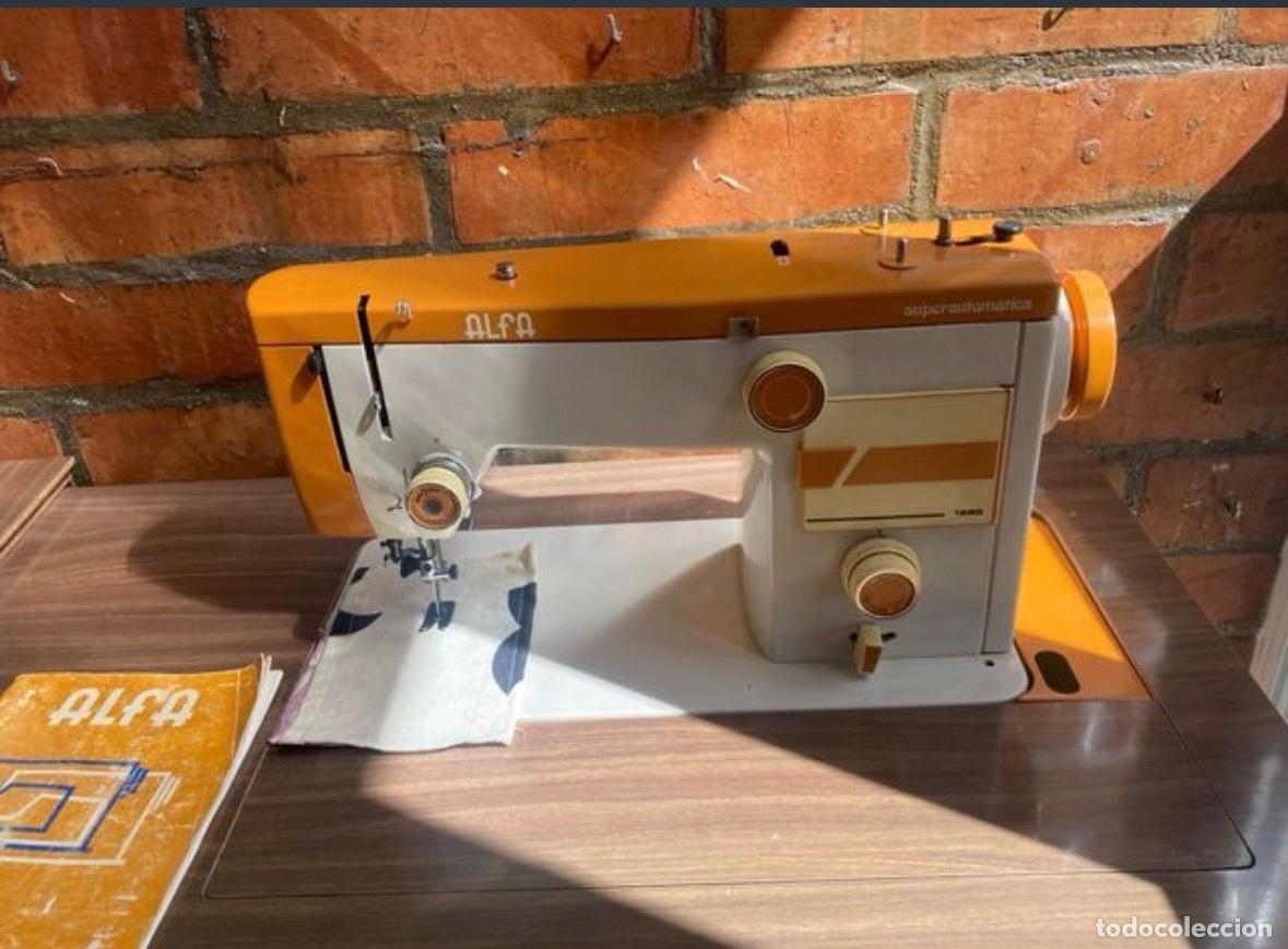 Antig&uuml;edades: M&aacute;quina de coser Alfa - Foto 1