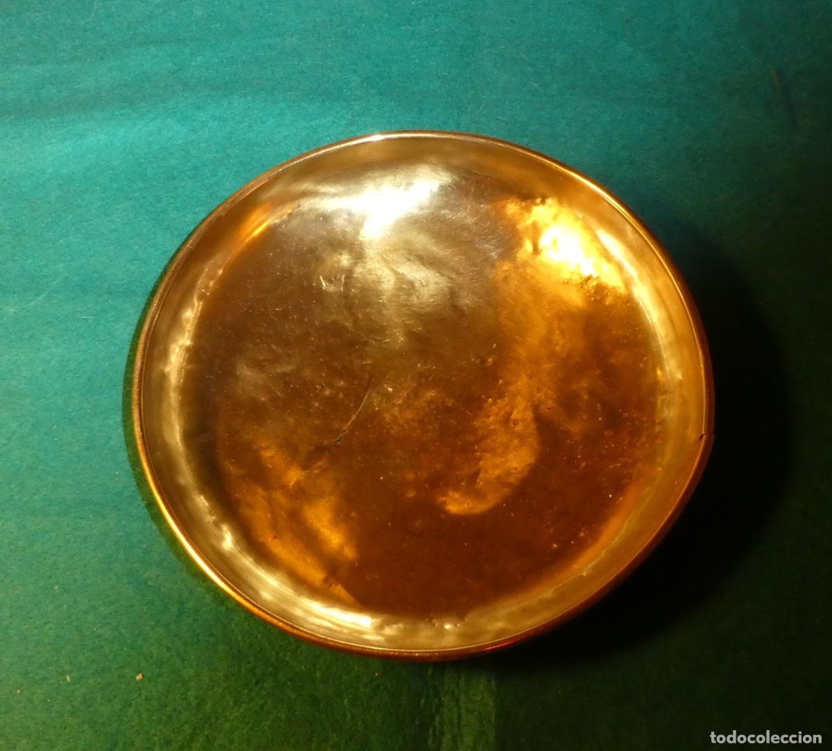 Antig&uuml;edades: PLATO DE BALANZA DE METAL - Foto 1