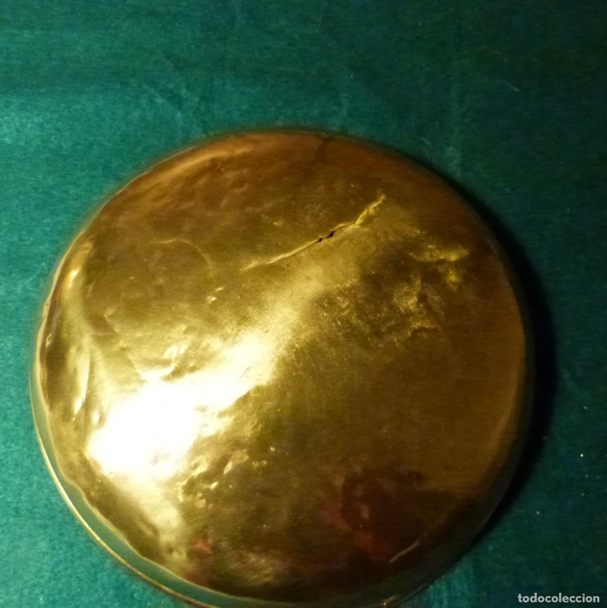 Antig&uuml;edades: PLATO DE BALANZA DE METAL - Foto 10