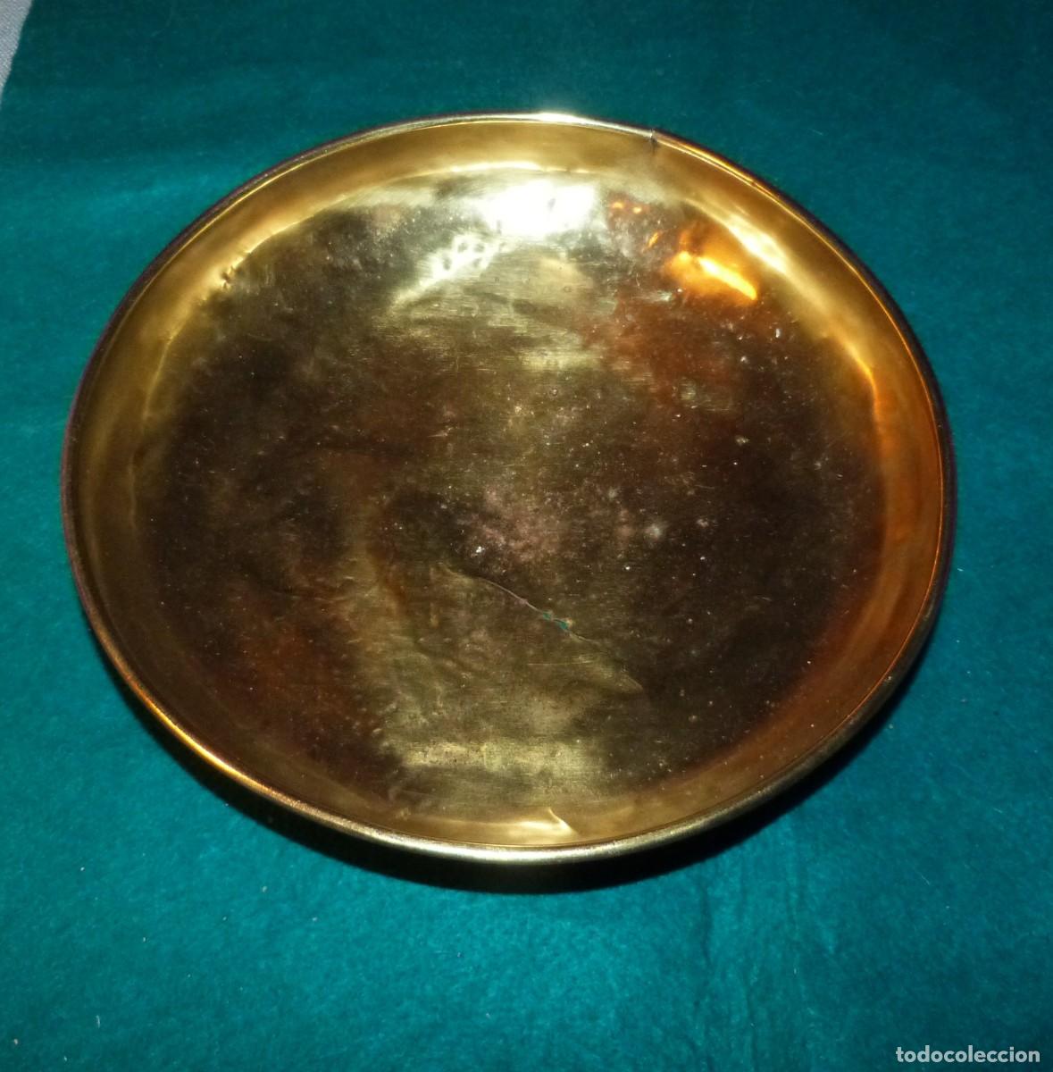 Antig&uuml;edades: PLATO DE BALANZA DE METAL - Foto 12