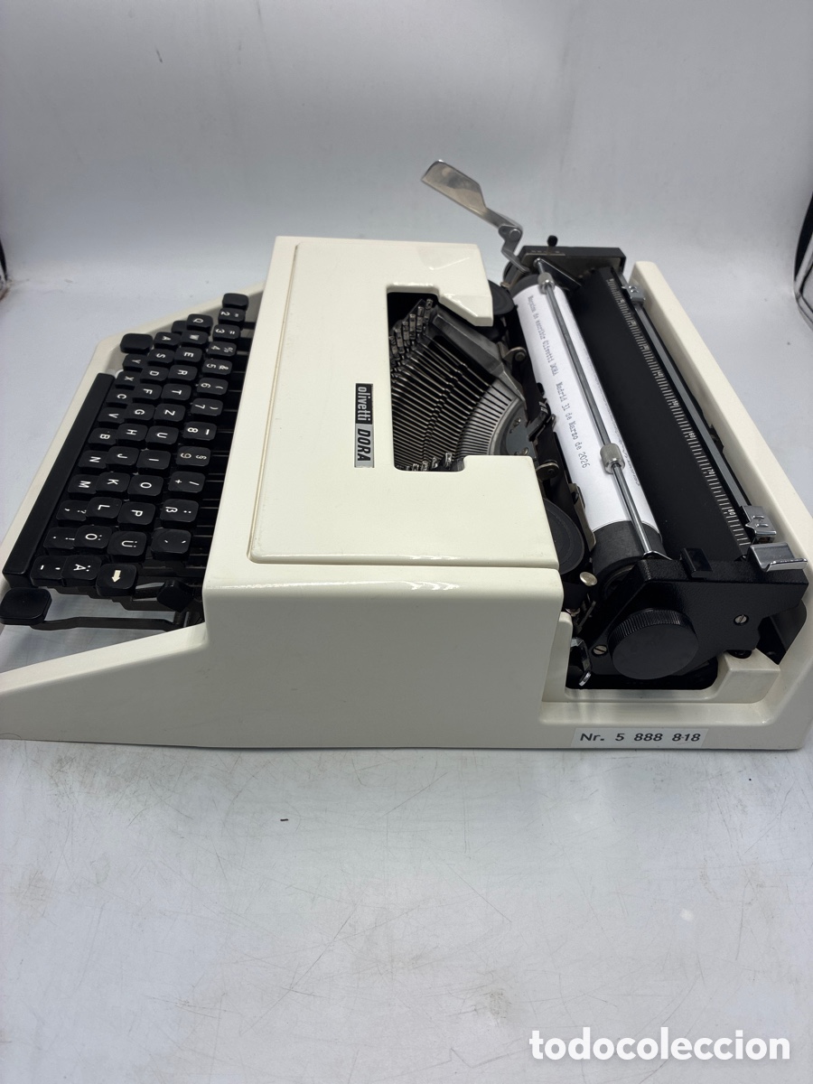 Antig&uuml;edades: M&aacute;quina de Escribir Olivetti Dora. - Foto 6