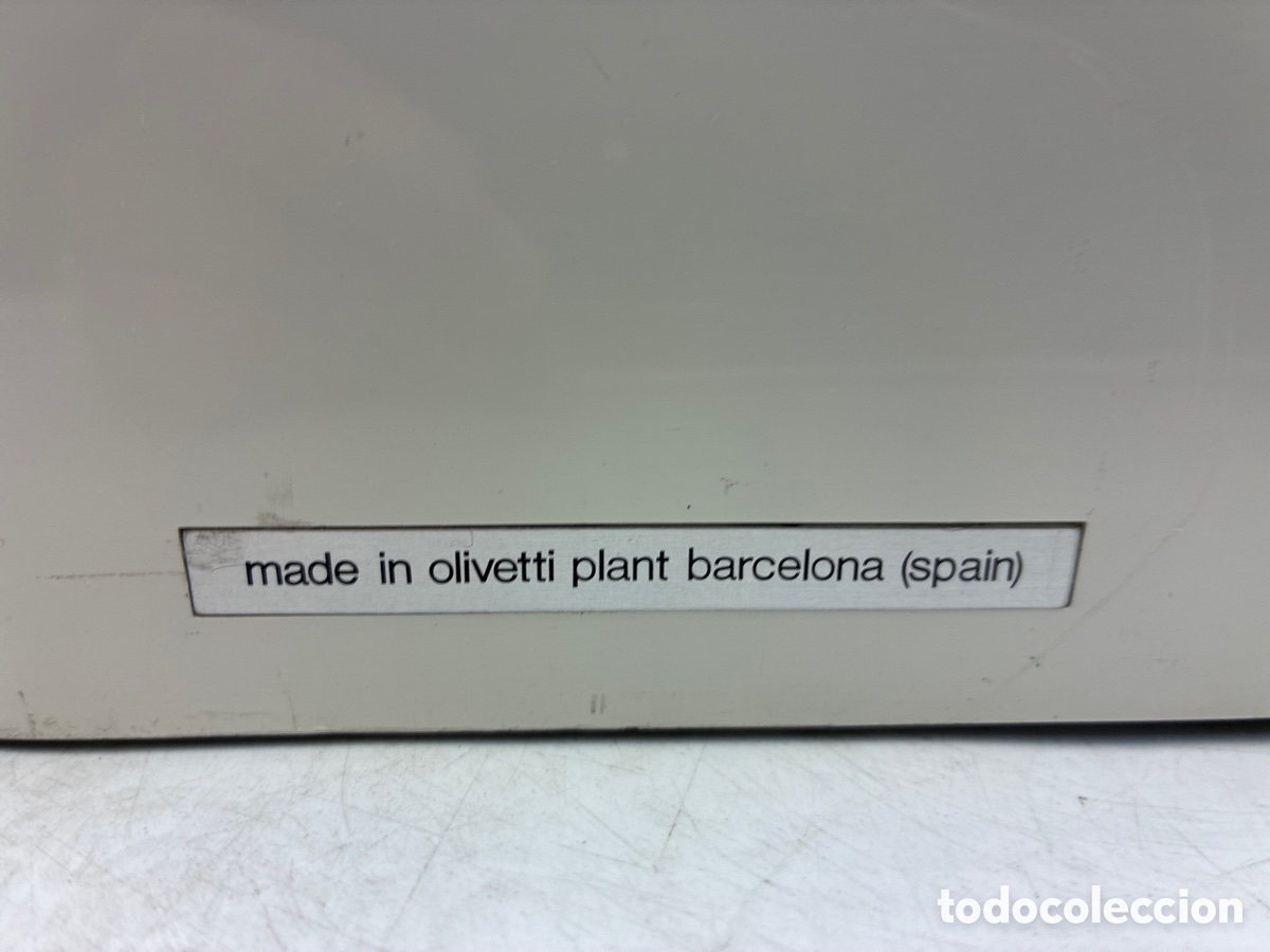Antig&uuml;edades: M&aacute;quina de Escribir Olivetti Dora. - Foto 9