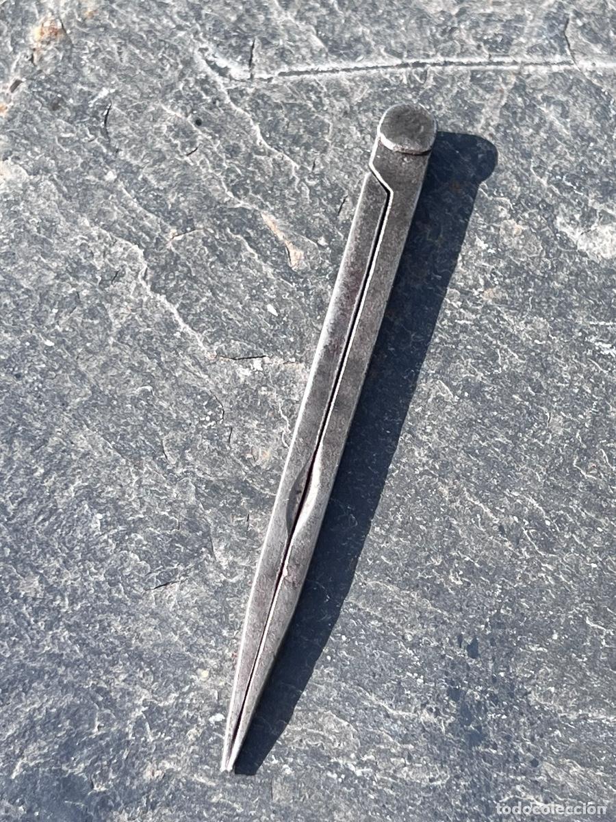 Antig&uuml;edades: Comp&aacute;s de hierro de 15 cm - Foto 5