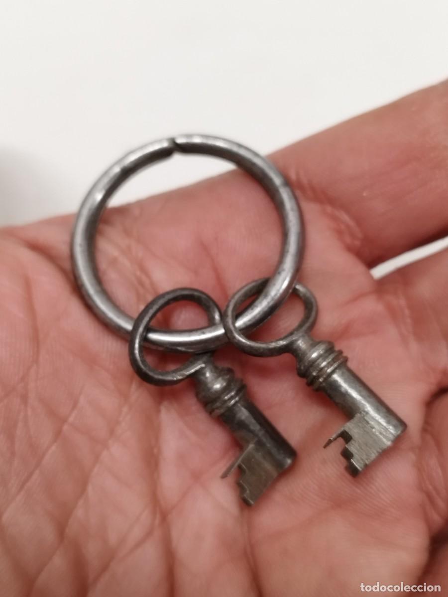 Antig&uuml;edades: Dos antiguas peque&ntilde;as llaves a identificar. - Foto 3