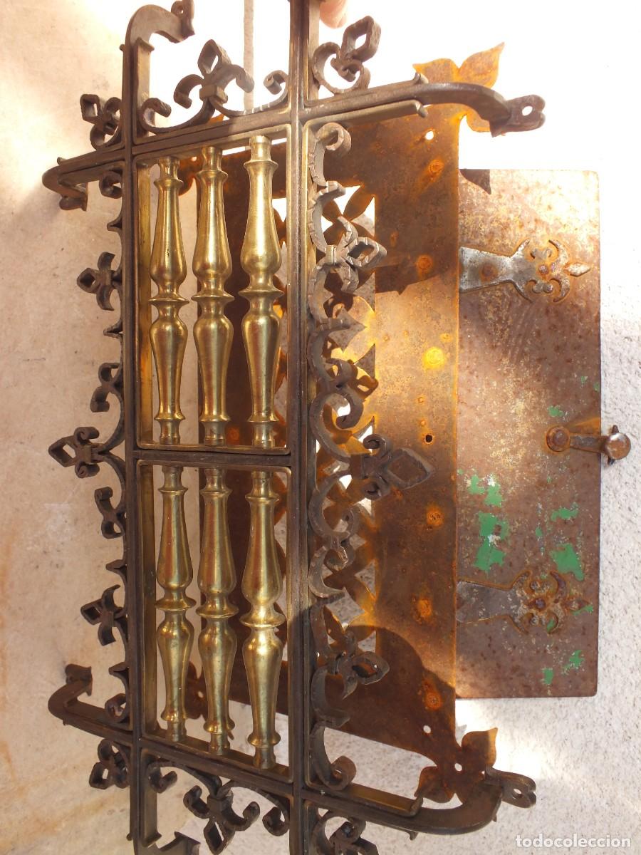 Antiquit&auml;ten: EXCEPCIONAL MIRILLA COMPLETA EN BRONCE Y FORJA PARA PUERTA O PORT&Oacute;N CON REJILLA Y PORTEZUELA