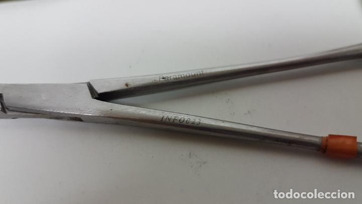 Antig&uuml;edades: PINZA HEMOST&Aacute;TICA QUIRURUJICA 23CM. - Foto 2