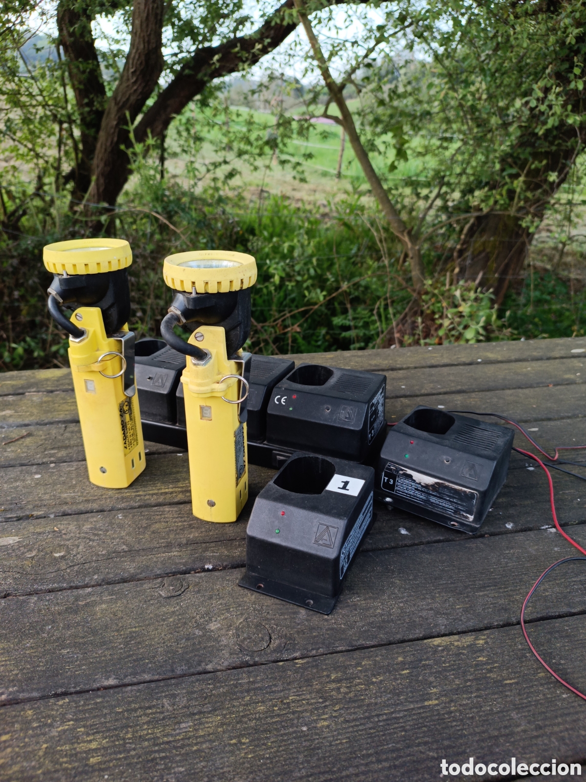 Antiguidades: ADALIT L-1000 LINTERNAS Y CARGADORES.