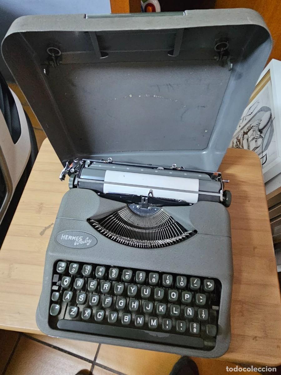 Antig&uuml;edades: M&Aacute;QUINA DE ESCRIBIR HERMES BABY PORTABLE FUNCIONANDO CON CAJA