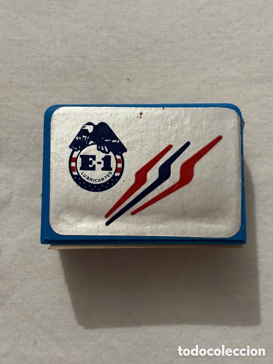 Antig&uuml;edades: Curiosa esponja E-1 lubricantes con adhesivo - Foto 1