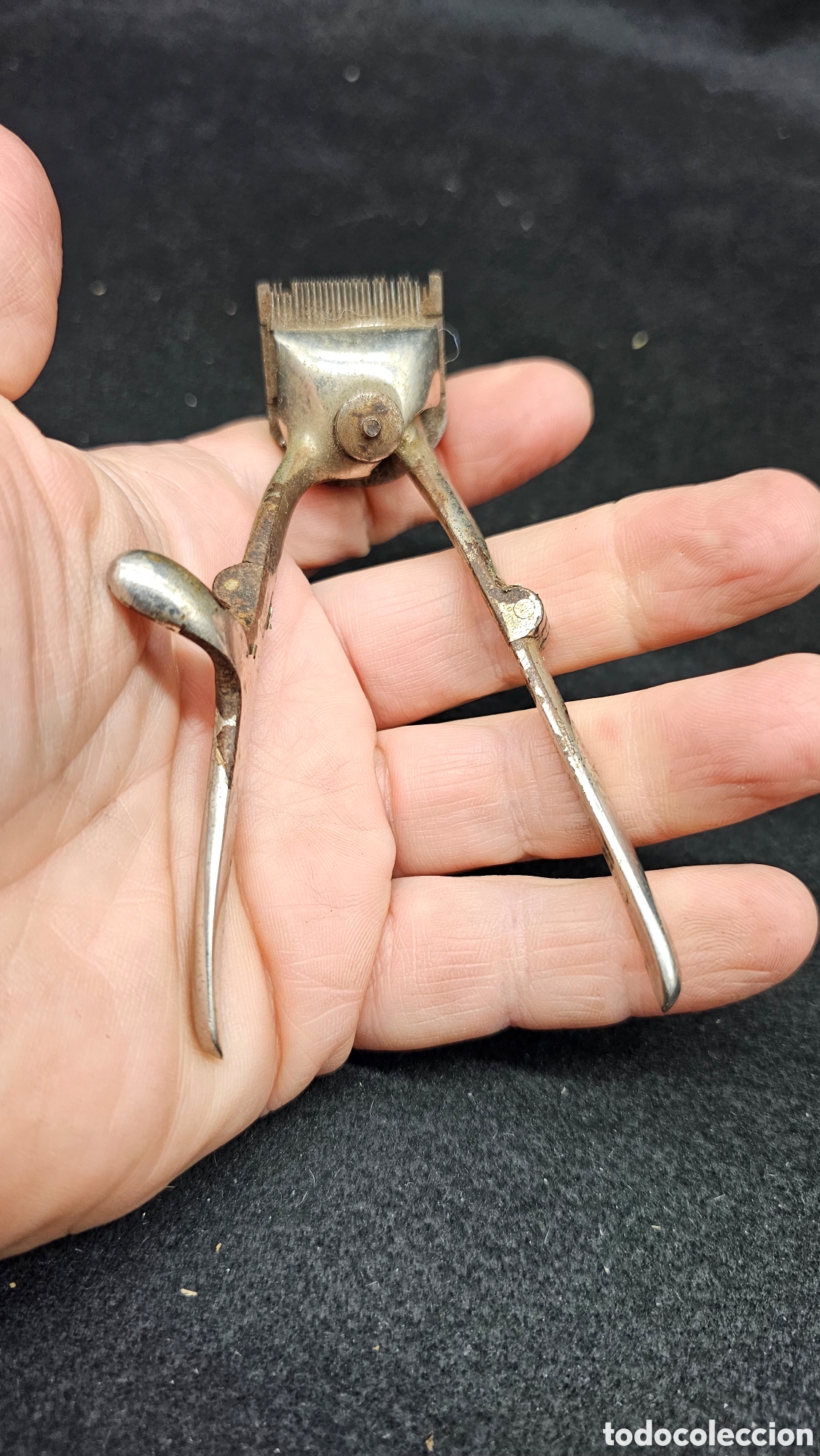 Antig&uuml;edades: Peque&ntilde;a maquinilla de afeitar