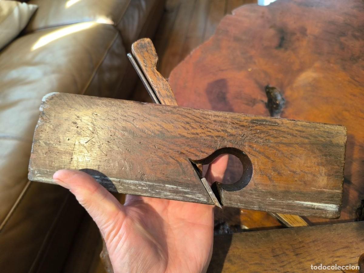 Antig&uuml;edades: PAREJA DE CEPILLOS DE MADERA, MARCA LA CONSTRUCTORA DE EINES N&ordm; 26 Y 32 - Foto 3
