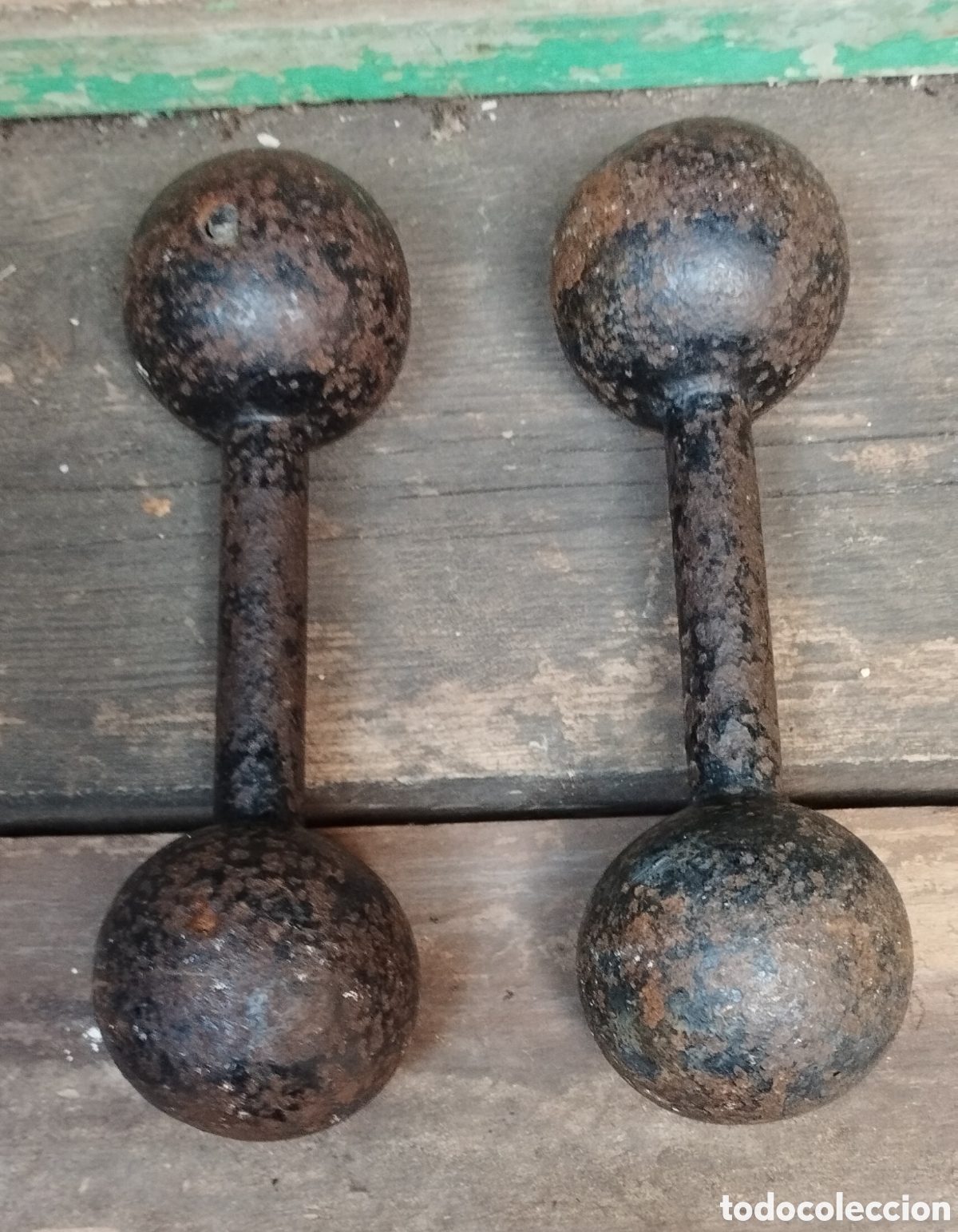 Antig&uuml;edades: ANTIGUAS PESAS DE M&Uacute;SCULACI&Oacute;N- HIERRO - A&Ntilde;OS 1920