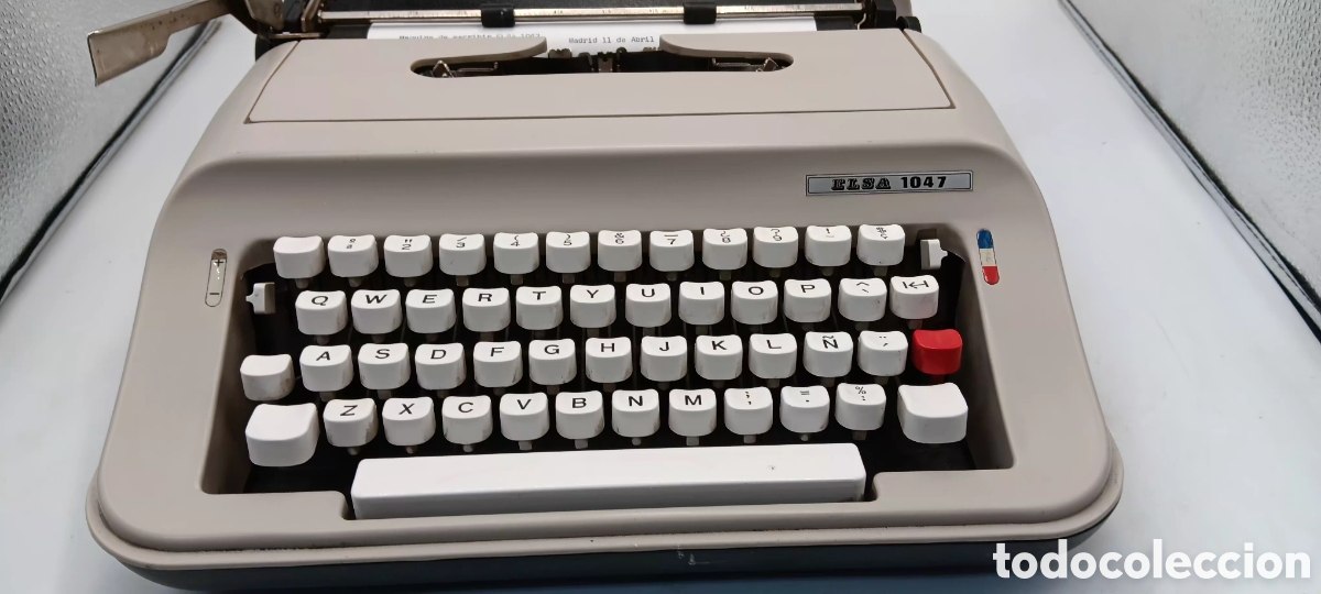 Antig&uuml;edades: M&aacute;quina de escribir ELSA - Foto 2