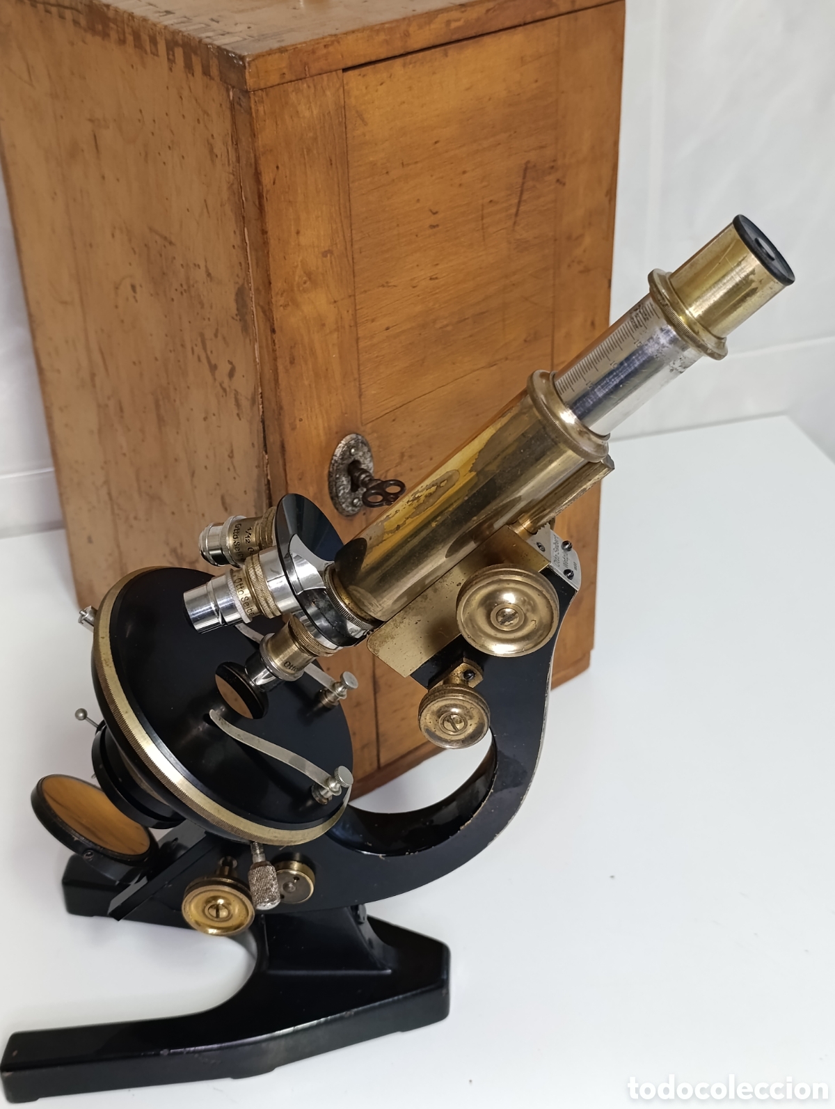 Antig&uuml;edades: Microscopio antiguo Otto Seibert Wetzlar completo con caja original y objetivos &ndash; laboratorio alem&aacute;n