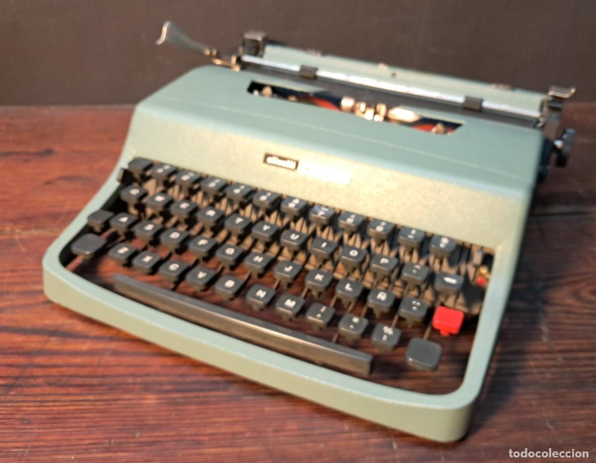 Antig&uuml;edades: MAQUINA DE ESCRIBIR OLIVETTI 32 - Foto 1