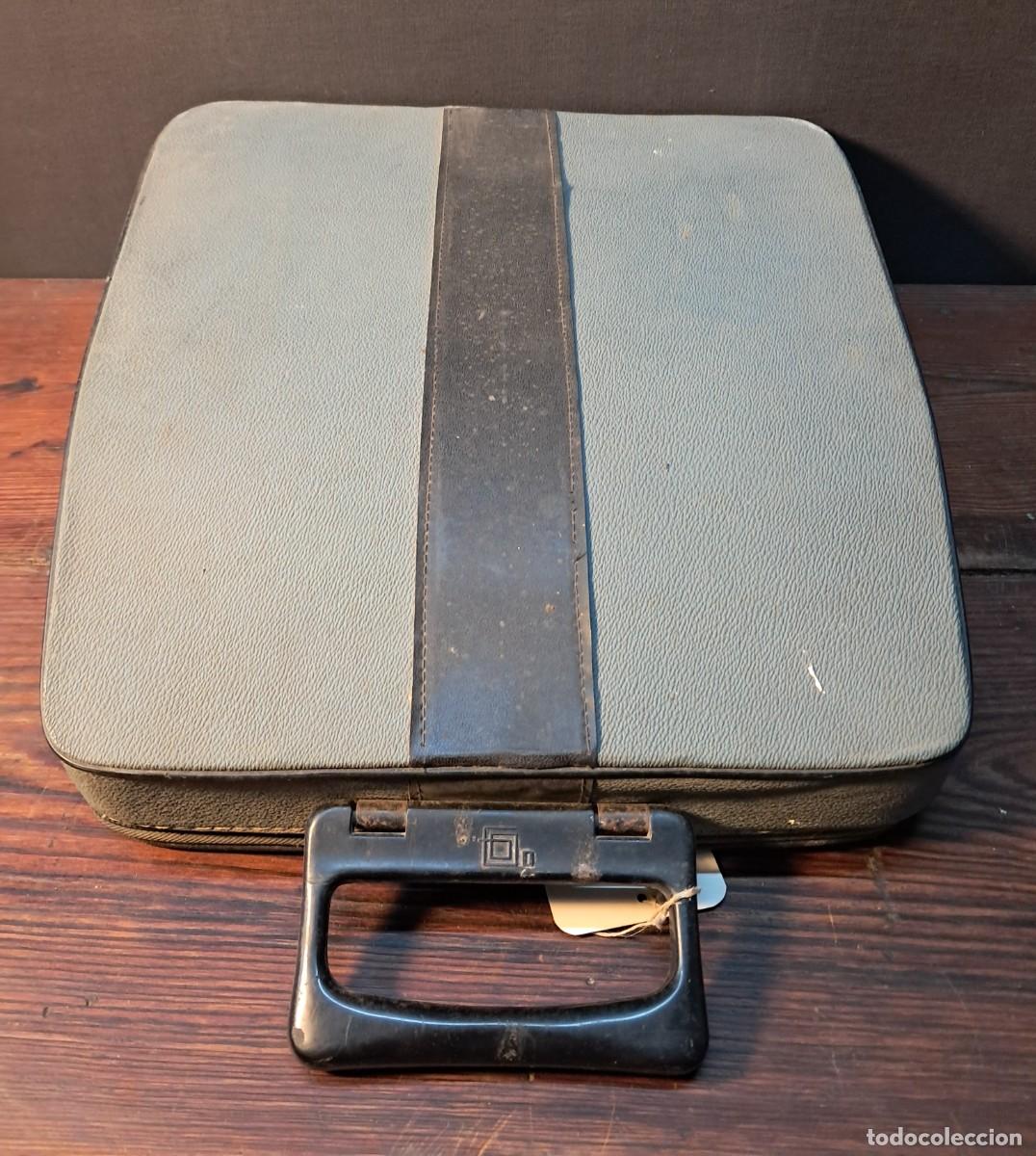 Antig&uuml;edades: MAQUINA DE ESCRIBIR OLIVETTI 32 - Foto 2