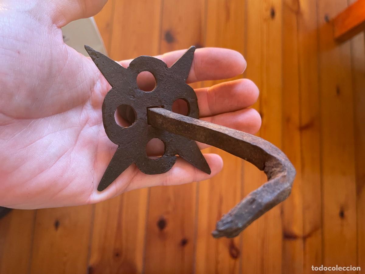 Antig&uuml;edades: Clavo de hierro de puerta - Foto 4