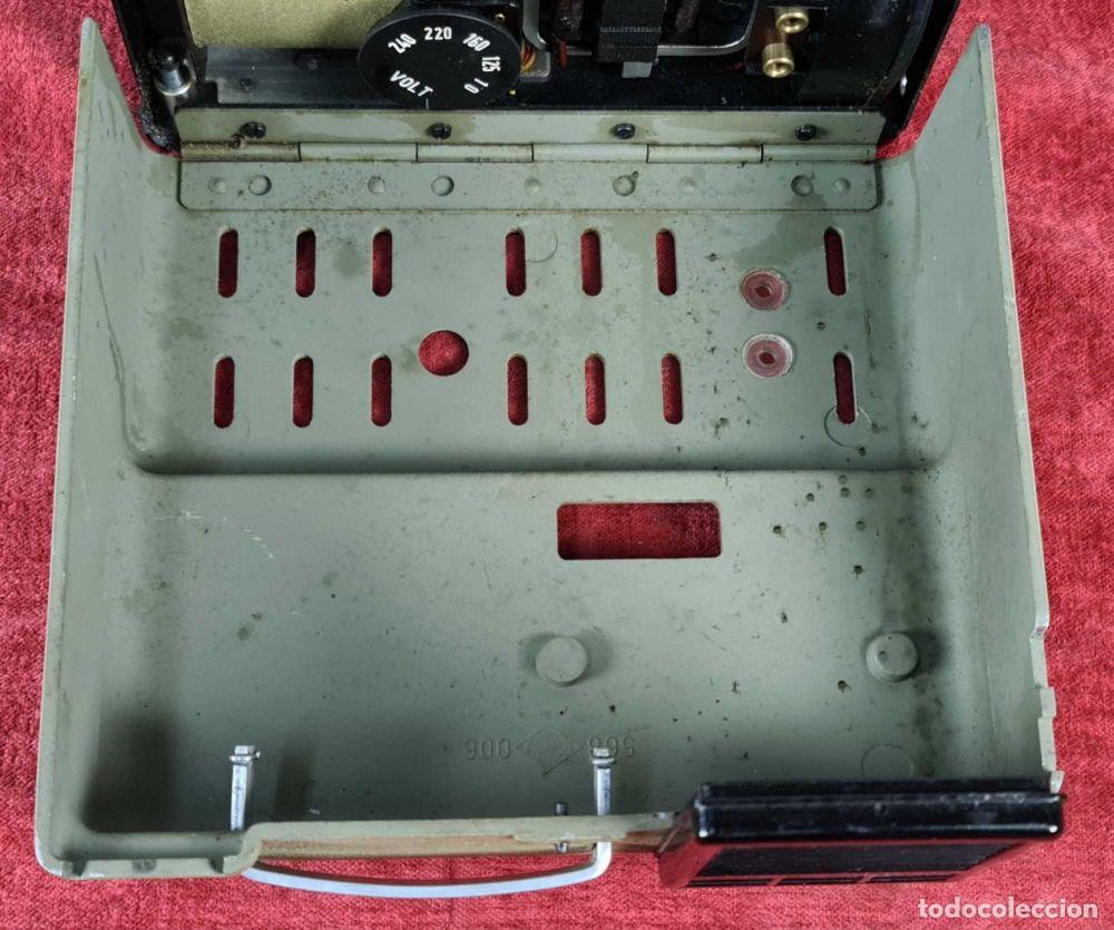 Antig&uuml;edades: CONJUNTO DE PROYECTOR, TRIPODE Y EDITOR. EUMIG P8. ESTUCHE ORIGINAL. CIRCA 1950. - Foto 10