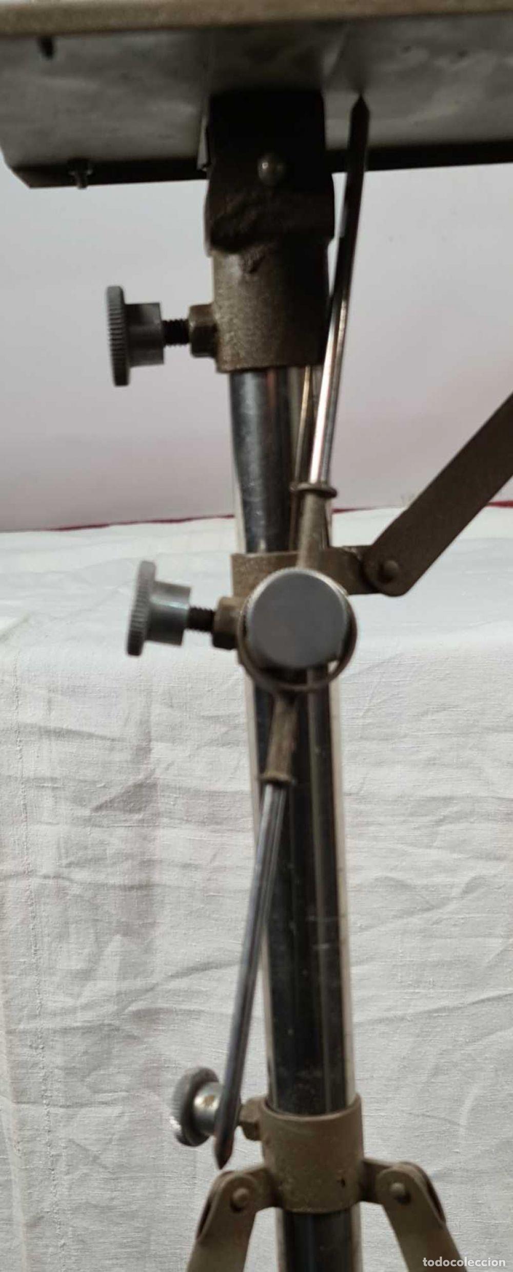 Antig&uuml;edades: CONJUNTO DE PROYECTOR, TRIPODE Y EDITOR. EUMIG P8. ESTUCHE ORIGINAL. CIRCA 1950. - Foto 23