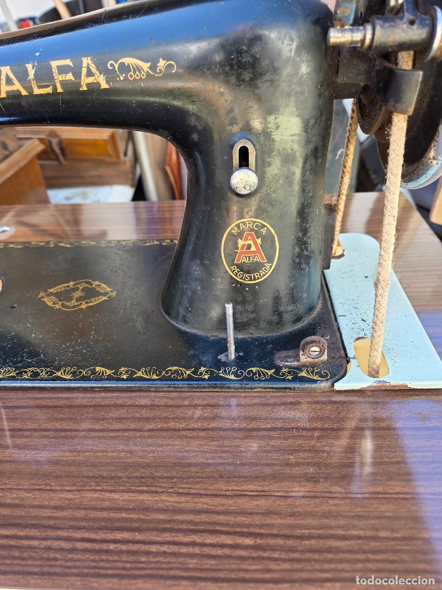 Antig&uuml;edades: maquina de coser Alfa - Foto 4