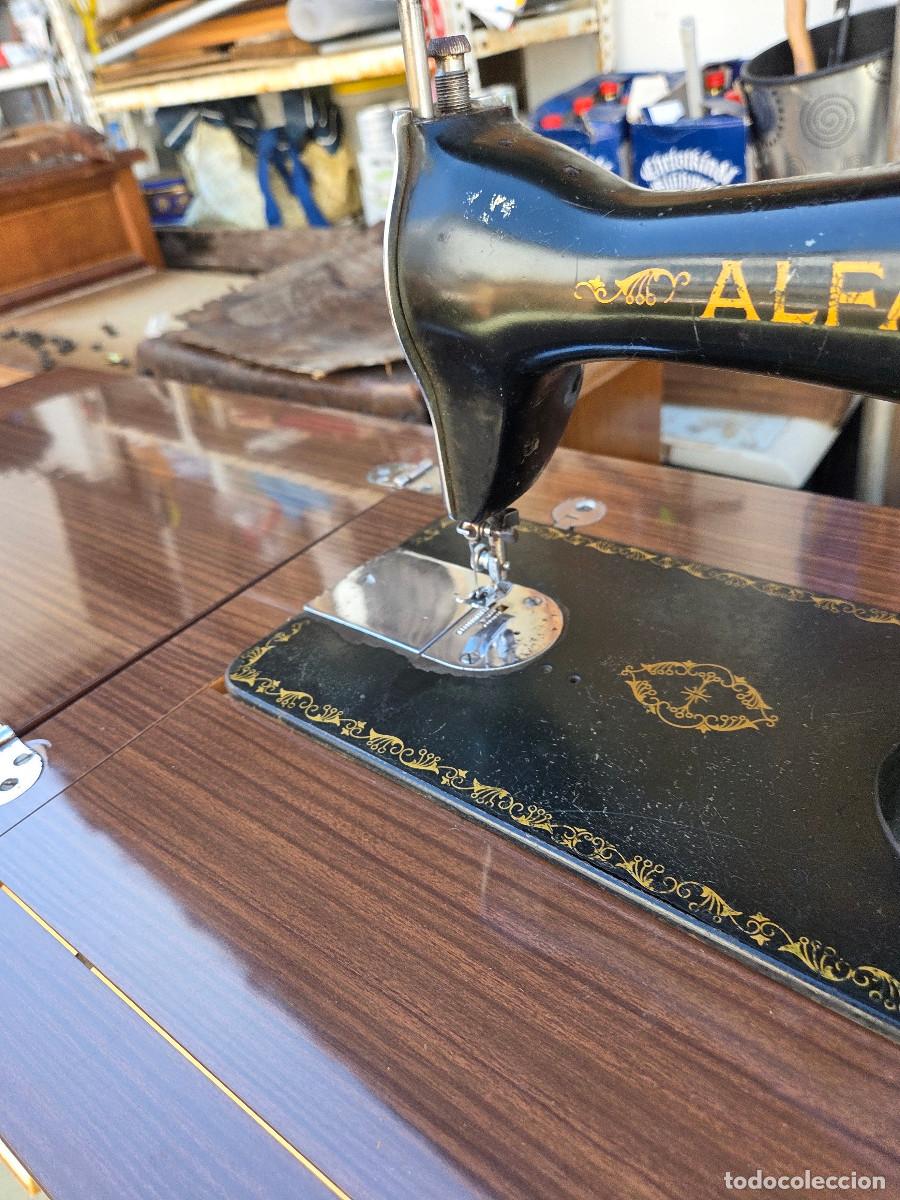 Antig&uuml;edades: maquina de coser Alfa - Foto 8